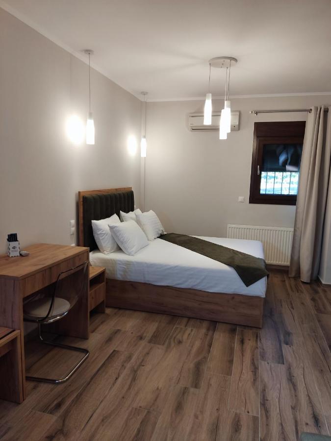 Erietta Rooms Paramythia Luaran gambar